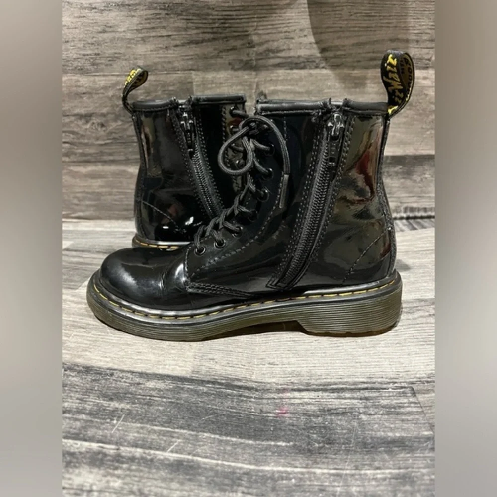 Doc Martens Air Wair Size 1US‎ Kids BLACK GLOSSY ANKLE HIGH SIDE ZIP 1460J